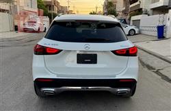 مێرسێدس بێنز GLA